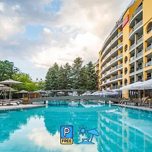 https://viva-club.goldensandshotels.net